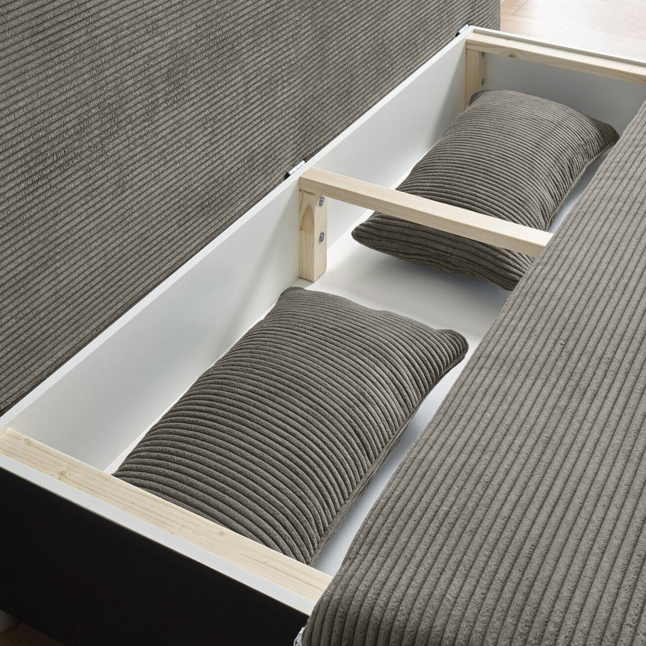 SOFA - LOVA  2