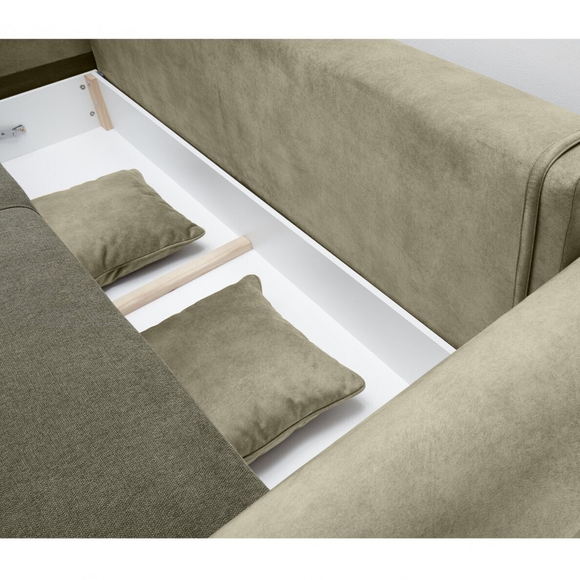 TRIVIETĖ SOFA - LOVA  5